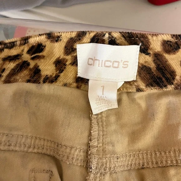 Chicos Size 1 Tall Leopard Print Corduroy Pants with beading on pockets - Picture 10 of 10